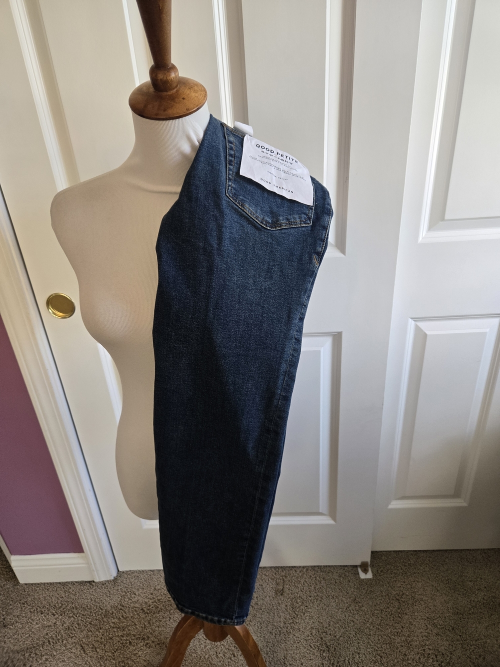 NWT Good American Dark Indigo Straight-Leg Jeans Size 6